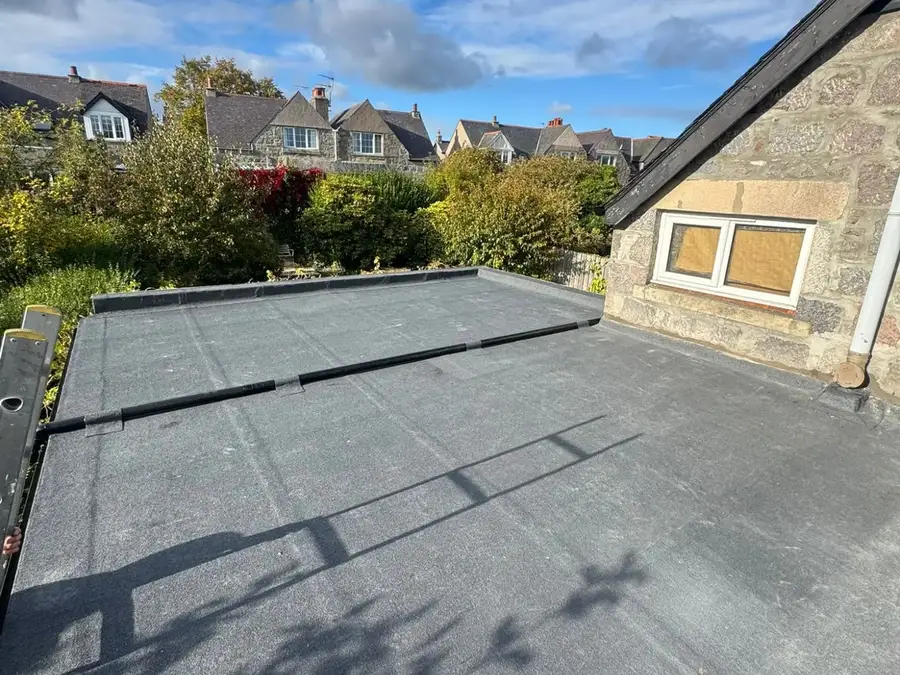 A new flat roof running out towards a garden