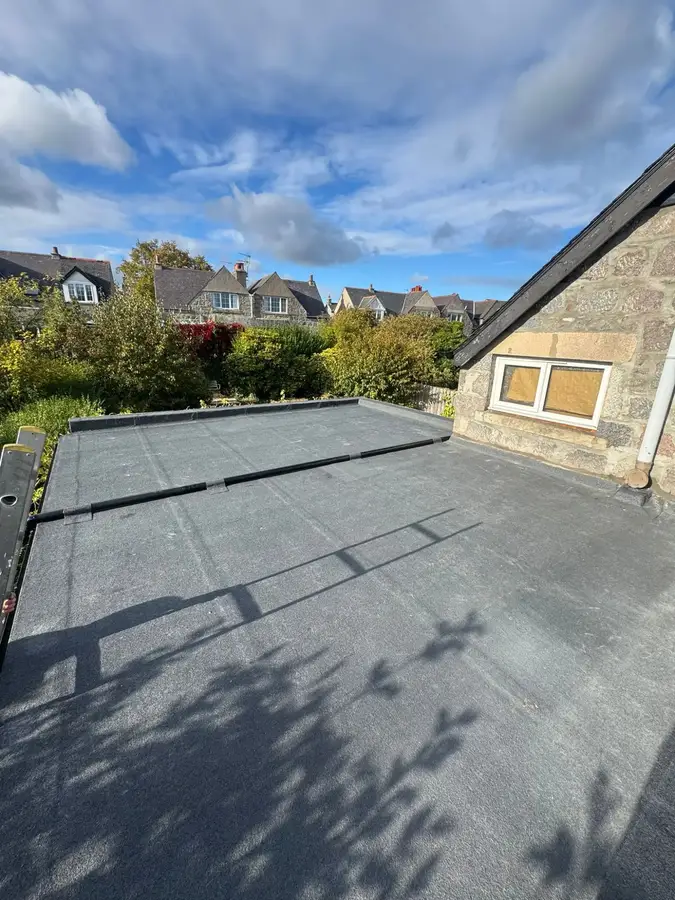 The new flat roof running out towards the garden
